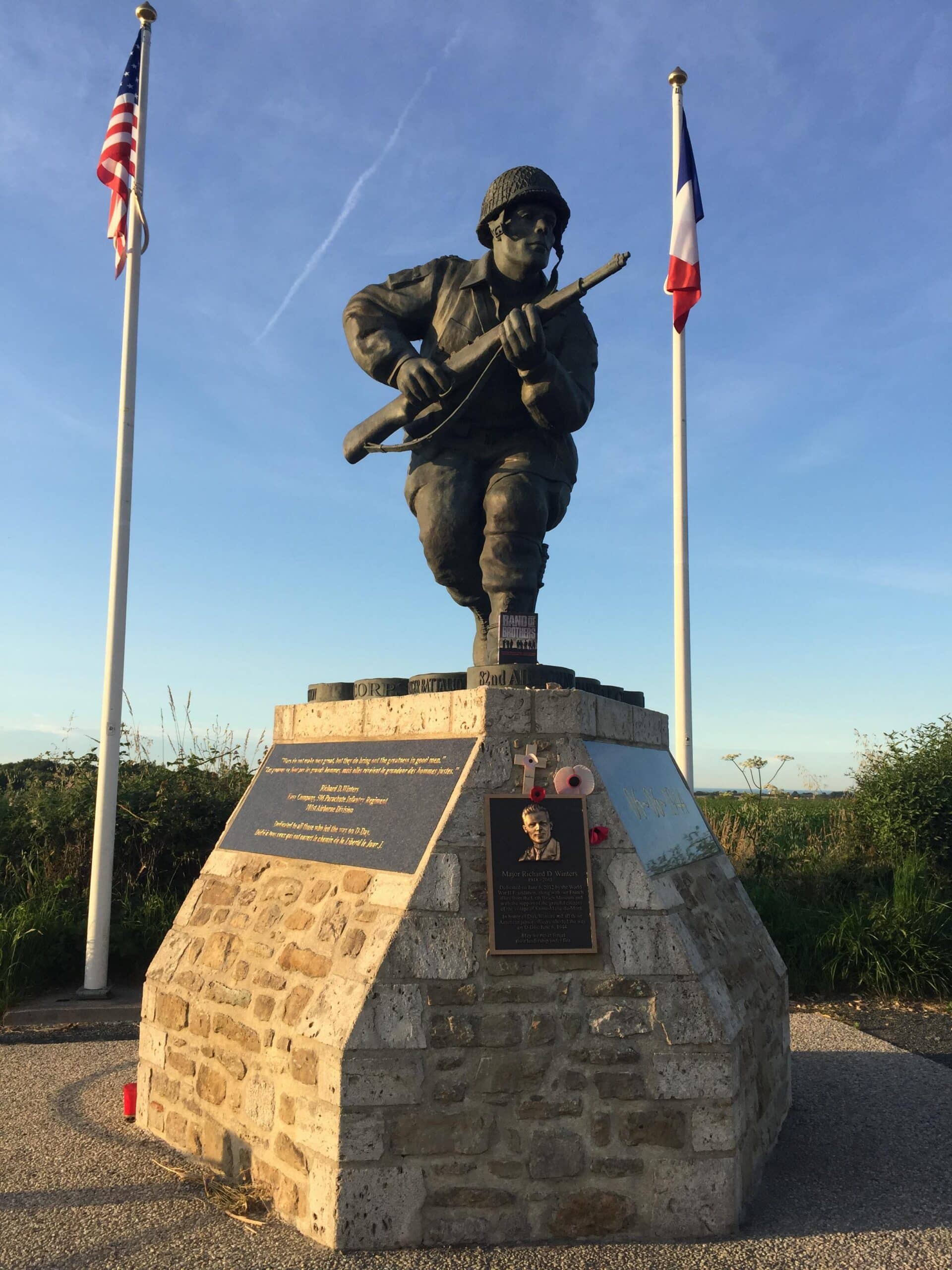 Leadership Statue Dick Winters